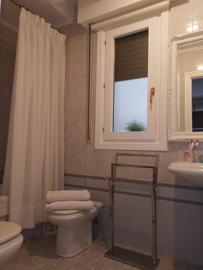 Habitacion Con Bano Privado En ビルバオ エクステリア 写真