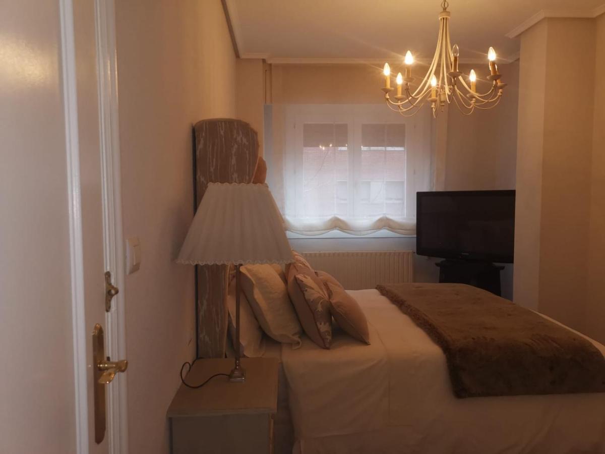 Habitacion Con Bano Privado En ビルバオ エクステリア 写真